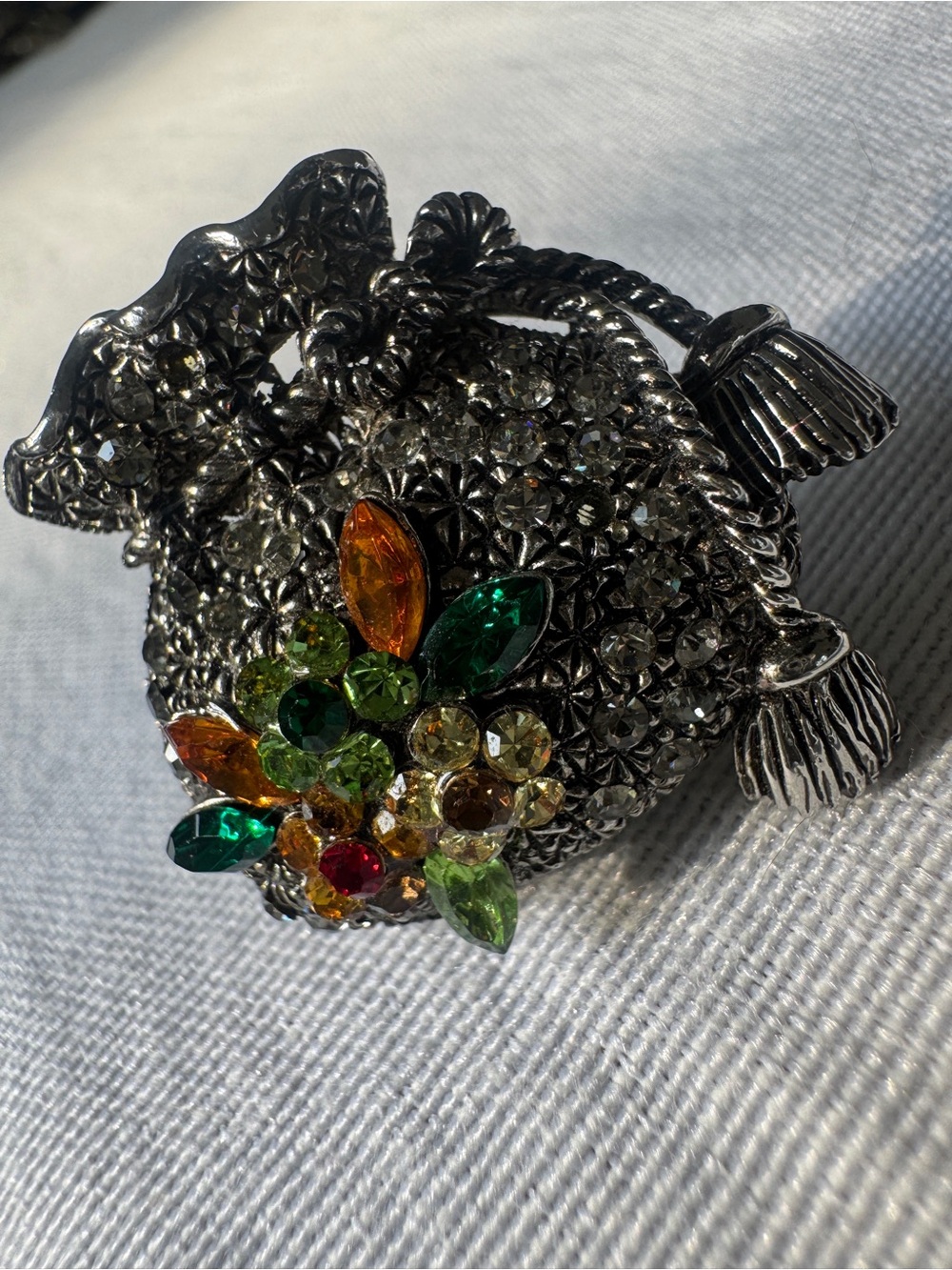 Vintage LABELLA, MADE IN NYC Multicolor Crystal Floral Silver-Tone Purse Brooch